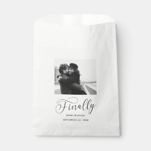 Sacolinha Finalmente, Foto de Casamento Minimalista Salvar a