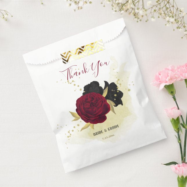 Sacolinha flores vermelhas pretas ouro folhas casamento (Selado)