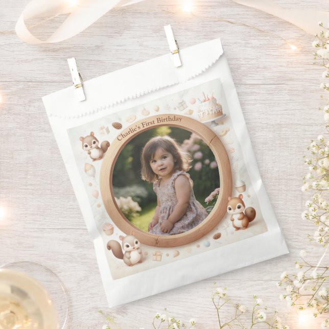 Sacolinha Foto de esquilo para Festas de aniversário para cr (Cortado)