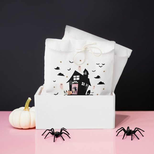 Sacolinha Foto personalizada do partido Spooky Haunted House (Spooky Haunted House Halloween Party Custom Photo Favor Bag)