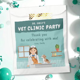 Sacolinha Girl Veterinarian Animal Clinic Birthday Thank You