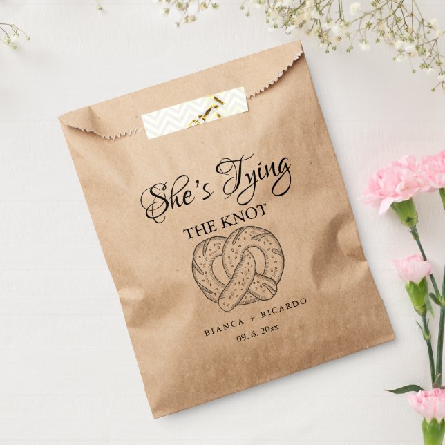 Sacolinha Modern We tied the knot pretzel favor bag wedding  (Selado)