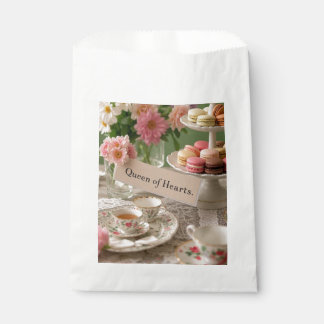 Sacolinha Mulher elegante e floral do teacup