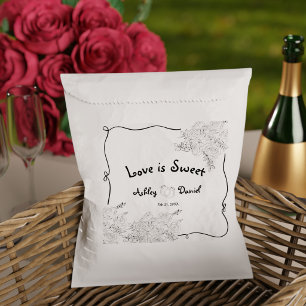 Sacolinha O Amor é Doce Rosas Pretas e Brancas Desenho a Mão