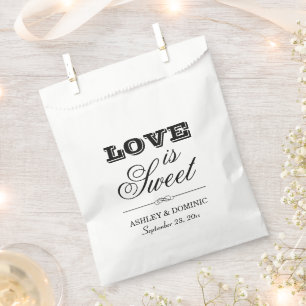 Sacolinha O Amor é Doce Script Preto Ousado Casamento