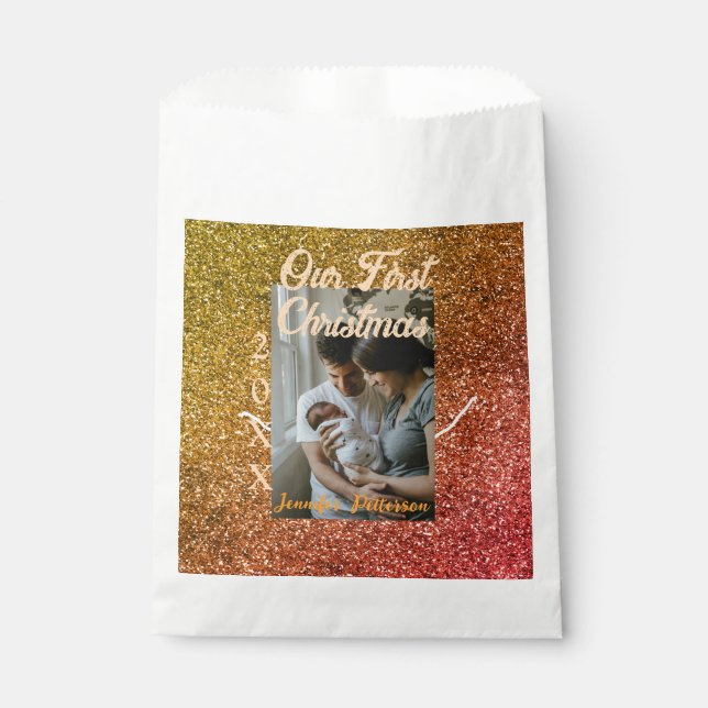 Sacolinha Our first Christmas orange red glitter photo year (Frente)