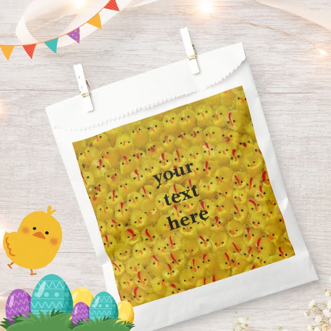 Sacolinha Pintinhos de Páscoa Amarelo-Cute Saco de Favoritos (Cute yellow chick pattern favor bags for Easter or spring celebrations. Personalize with your text.)