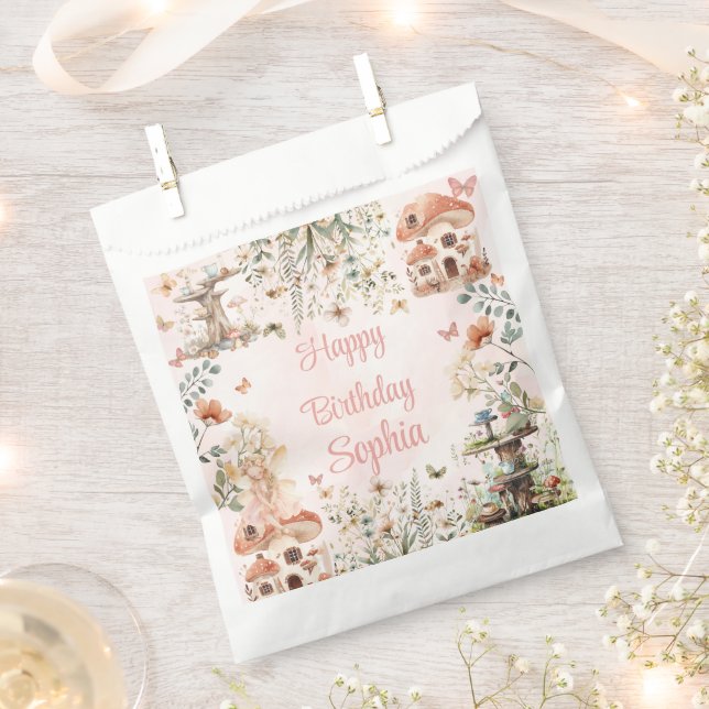 Sacolinha Primeiro Aniversário da Garota do Cogumelo Florest (Cortado)