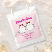 Primeiro aniversario de Dia das Bruxas das Gêmeas 