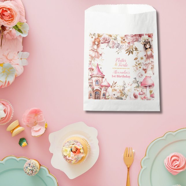 Sacolinha Primeiro aniversario de Pixie de Jardim Floral de  (Criador carregado)