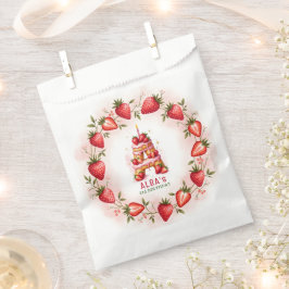 Sacolinha Strawberry Birthday Favor Bag - Letra A Bolo