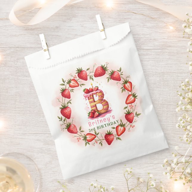 Sacolinha Strawberry Birthday Favor Bag - Letra B Bolo (Cortado)