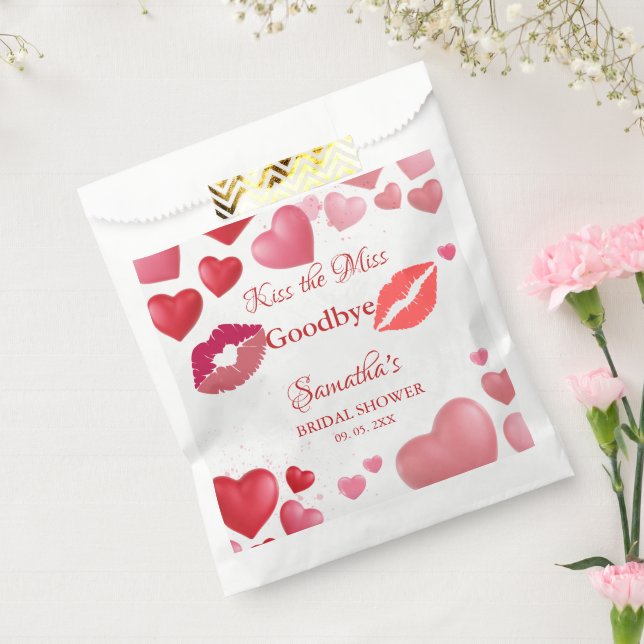 Sacolinha Stylish  Kiss Miss Goodbye Red Lips Bridal Shower (Selado)
