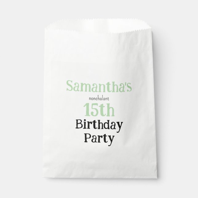 Sacolinha Teen Nonchalant Birthday Party Invitation (Frente)