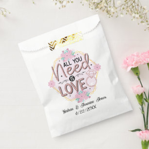 Sacolinha Tudo o que você precisa é festa de noivado do amor