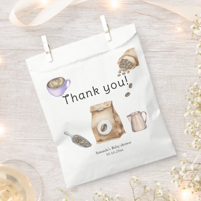 Sacolinha Um Bebê Está Fazendo Chá de fraldas De Café (Cortado)