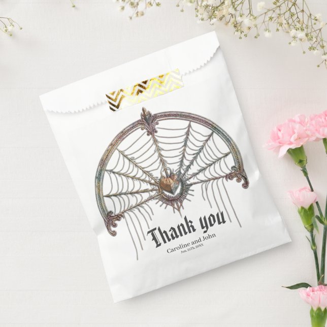 Sacolinha Um toque de magia gótica. (Selado)