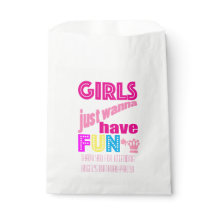 Uma garota do logotipo PASADENA