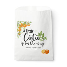 Uma Pequena Cutie está a caminho do Chá de fraldas