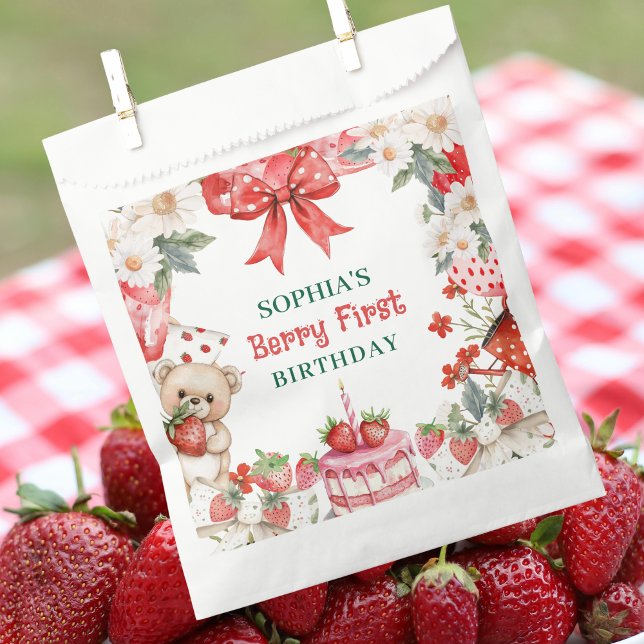 Sacolinha Vintage Strawberry Berry First Birthday  (Criador carregado)