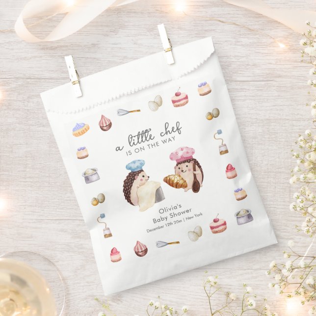 Sacolinha Whimsical Cute Hedgehog Chef Baker Baby Shower  (Cortado)