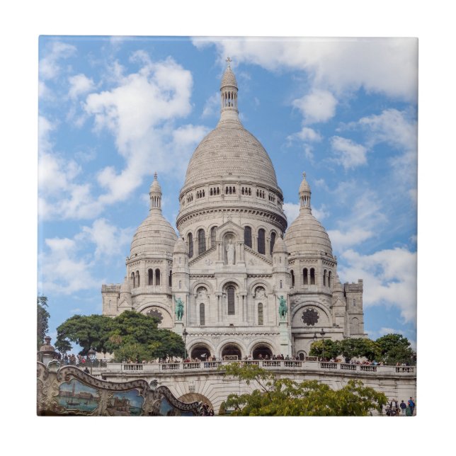 Sacre Coeur em Montmartre hill - Paris, França (Frente)