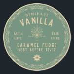 Sage Green Fudge Christmas DIY etiqueta de present<br><div class="desc">Este design apresenta uma festiva fronteira ilustrada com sagrado,  abeto e bagas e espaço para texto no meio para rotular um presente caseiro. Isso seria perfeito para biscoitos caseiros,  pão de gengibre ou qualquer assado doméstico para presentes de Natal.</div>