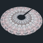 Saia Para Árvore De Natal De Poliéster Cinza rosa e padrão branco de Mandala<br><div class="desc">Esta delicada design de mandala combina tons suaves de rosa, cinzas e branco numa elegante demonstração de simetria e fluxo. Cada anel irradia para fora do centro com motins florais e geométricos ornamentados, criando um ritmo caleidoscópico mesmerizante. A paleta de cores pastel dá ao design uma presença suave e calmante,...</div>