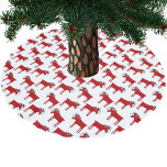 Saia Para Árvore De Natal De Poliéster Funny Moose e Mistletoy Holiday<br><div class="desc">Feliz de Natal engraçado,  vermelho e branco,  com a design de Kiss Moose,  apresentando um alce ou alce branco com um monte de conhaque amarrado ao seu chifre,  esperando por um beijo atrevido. Perfeito para amantes de os animais.</div>