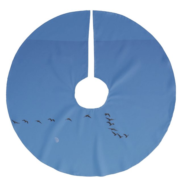 Saia Para Árvore De Natal De Poliéster Gansos canadenses em voo (Frente)