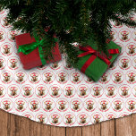 Saia Para Árvore De Natal De Poliéster Moso-de-Cristo Engraçado, alce-de-natal<br><div class="desc">Abraçar o espírito de Natal com a nossa charmosa saia de Natal, apresentando um alce carinhoso fazendo um chapéu de Papai Noel acompanhado de um punny saudando "alce Cristo-alce". Esta saia é perfeita para espalhar risos e alegria durante as festas de Natal! O design brilhante e a jogada inteligente de...</div>