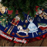 Saia Para Árvore De Natal De Poliéster O Nutcracker Balé de Natal Vintage Watercolor<br><div class="desc">Adicione um toque de mágica de Natal à sua decoração natalícia com esta Balé Nutcracker que encanta a saia de Natal! Apresentando personagens clássicos como os soldados Nutcracker, o Rei do Mouse, as Fadas de Sugarplum, e Clara, esta design inspirada na vintagem traz o balé amado à vida sob sua...</div>