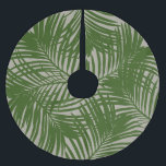 Saia Para Árvore De Natal De Poliéster Palm Tree Leaf Pattern Tropical Beach<br><div class="desc">Uma saia-árvore perfeita para o Natal na praia, com um padrão moderno de frentes de palmeiras tropicais exuberantes, adiciona um tema tropical a qualquer árvore. As cores do padrão ou a cor do plano de fundo (mostrada em tons de luz) podem ser alteradas clicando em 'personalizar mais' e mudando a...</div>