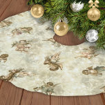 Saia Para Árvore De Natal De Poliéster Vintage Angels Glittering Dourado ID136<br><div class="desc">Esta bela design de saia da árvore de Natal apresenta um padrão antigo de adoráveis anjos em um fundo que brilha e brilha em tons de ouro. A cor sólida no reverso pode ser alterada para qualquer cor de sua escolha. Procure ID136 para ver outros produtos com este design.</div>