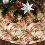 Saia Para Árvore De Natal De Poliéster Vintage Santa Claus Red Christmas Tree Skirt<br><div class="desc">Apresentando a Coleção de Camisas de Natal Vintage Santa Claus - uma adição perfeita ao seu decoro festivo de Natal! Este cobrir especial da árvore de Natal apresenta um design de Natal cativante, garantido para evocar nostalgia e memórias quentes de Christmases do passado. Design de Vintage charmoso: esta coleira de...</div>