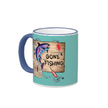 Saída da caneca de café azul de pesca