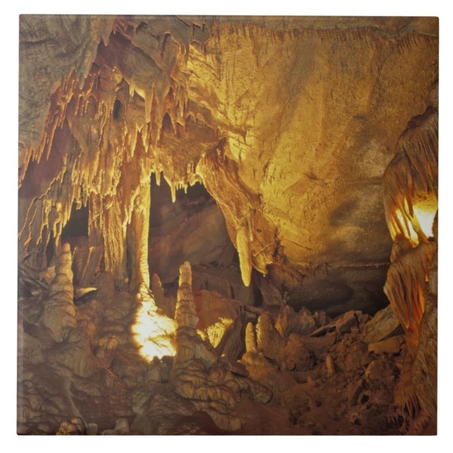 Sala de Cortinados, Parque Nacional da Caverna Mam (Frente)