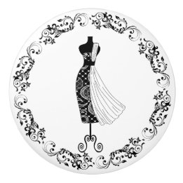 Sala de costura branca e preta Forma Cera