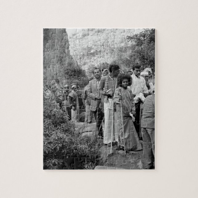 Sathya Sai Baba novo no quebra-cabeça (Vertical)