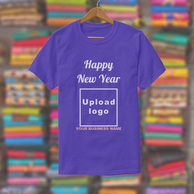 Saudação de Ano Novo em Camisa Roxa (Business name and logo with New Year greeting on purple t-shirt)