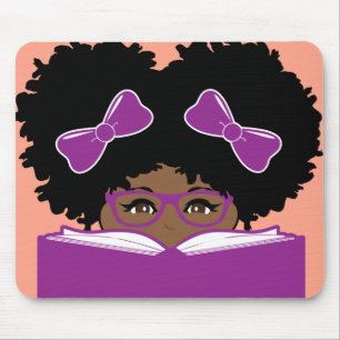 Savannah Lê Mousepad