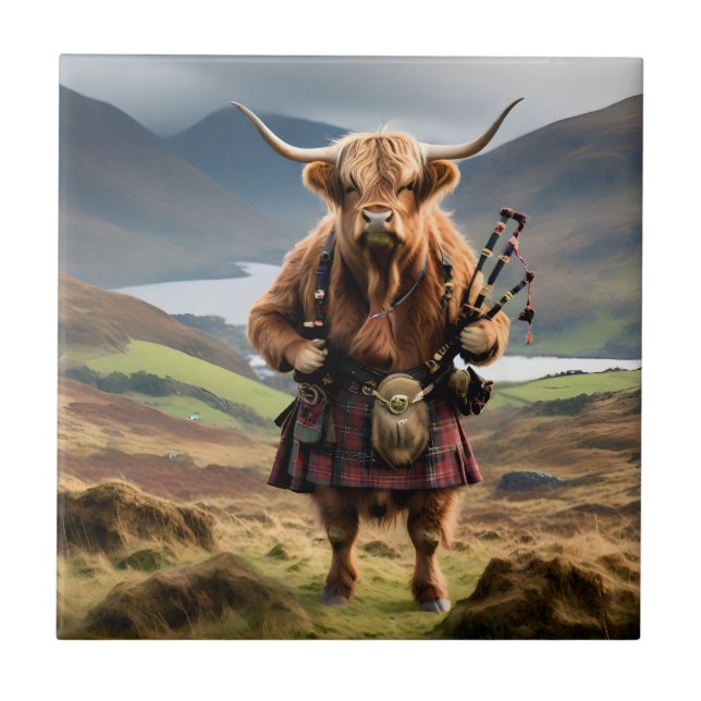 Scottish Highland Cow Bagpiper,  (Frente)