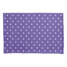 Seamless  medium purple polka dot pattern