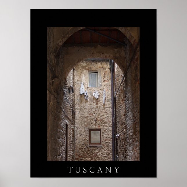 Secagem de roupa na Toscana pôster preto (Frente)