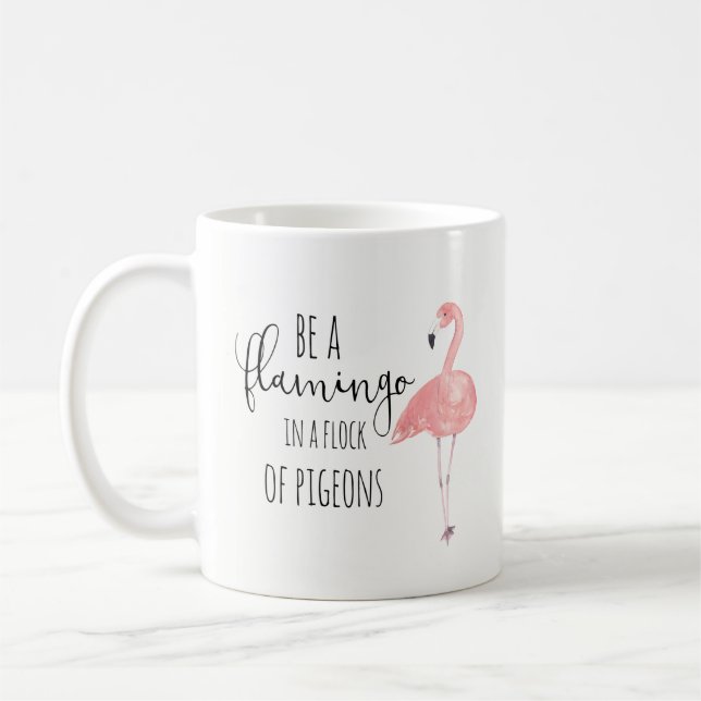Seja um flamingo em um rebanho da caneca dos (Esquerda)
