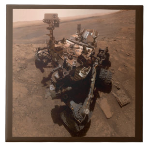Selfie da Paisagem Marciana Vermelha do Curiosity