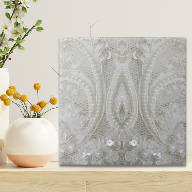 Sequências sofisticadas do rico rendas brancas em  (fancy sophisticated sequins pearl white lace ceramic tile)