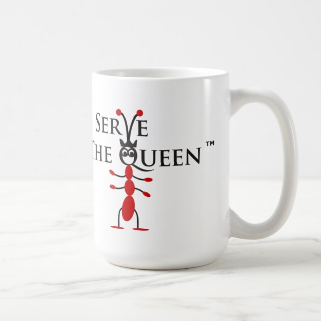 Servir a caneca vermelha e preta da rainha da (Direita)