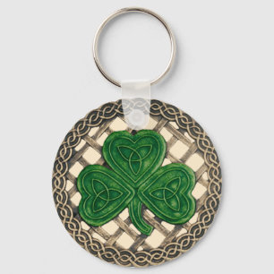 Shamrock and Celtic Knots Chaveiro Beige