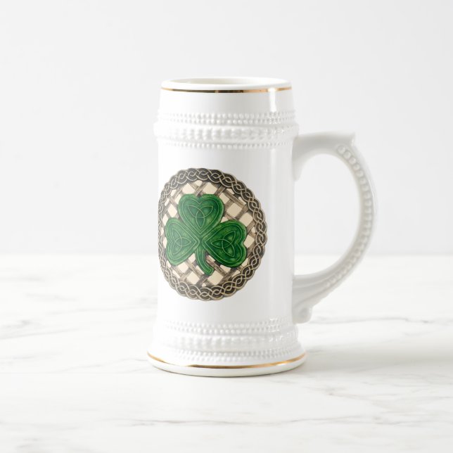 Shamrock, Latice E Nódulos Celtais Na Caneca Beige (Direita)
